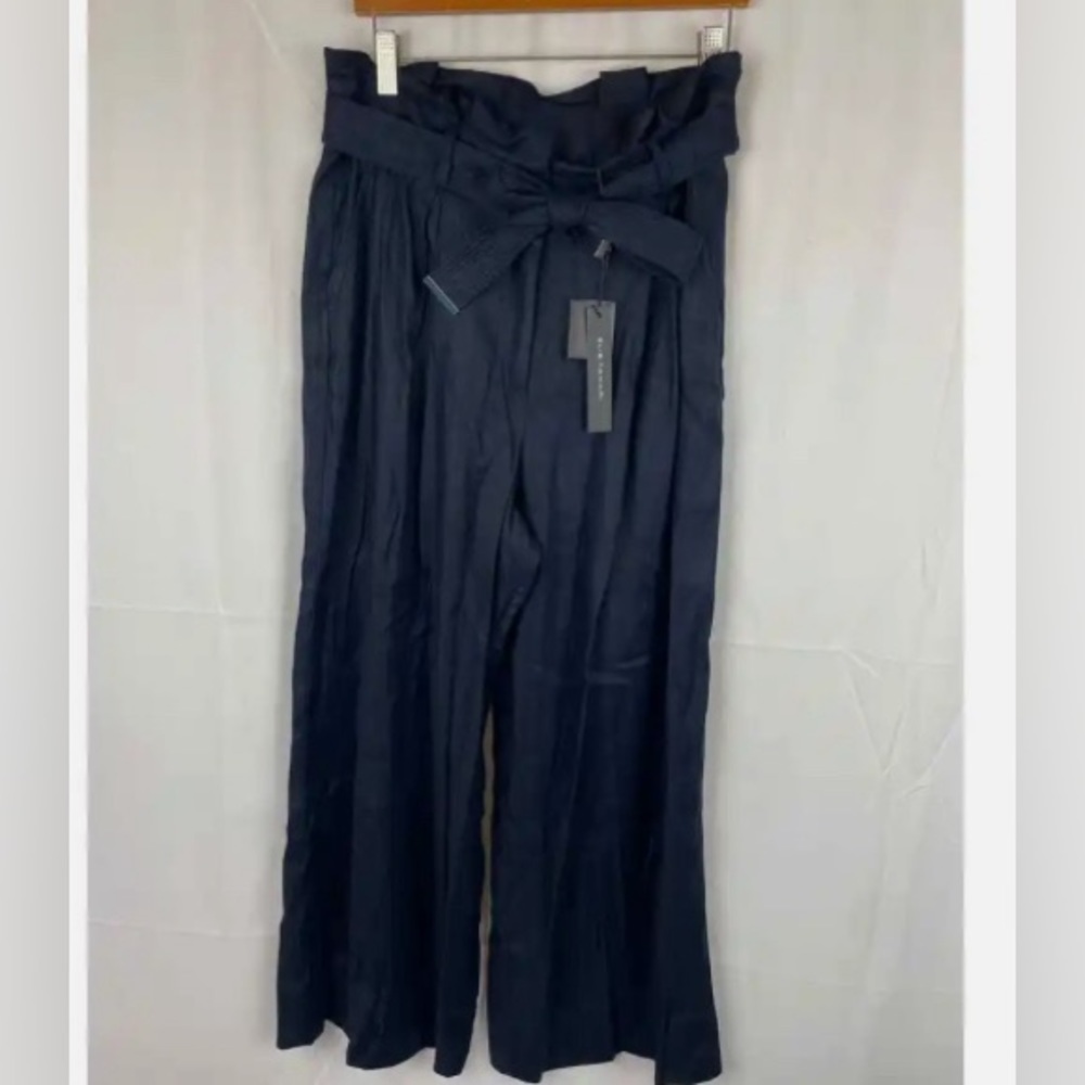 Elie Tahari women’s Sz 6 Belted Linen Cropped Trouser Pants Navy Blue summer - Picture 3 of 9